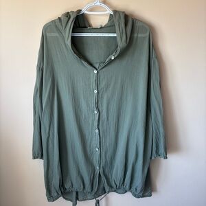 Me & Gee Women’s Linen Made in Italy Green Leightweight Button-Up Tunic Shirt